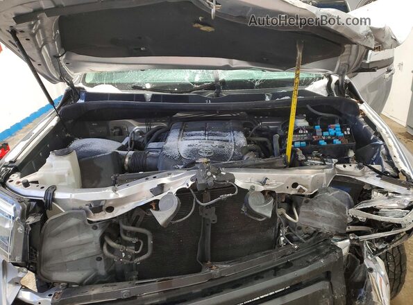 5TFBY5F16JX693129 2018 TOYOTA LIMITED Silver Вид задньої частини салону