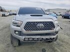 2019 Toyota Tacoma Trd Sport Gray vin: 5TFCZ5AN2KX210409