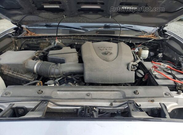 5TFCZ5AN2KX210409 2019 TOYOTA TACOMA Gray Widok wnętrza z tyłu