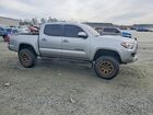 2019 Toyota Tacoma Trd Sport Gray vin: 5TFCZ5AN2KX210409