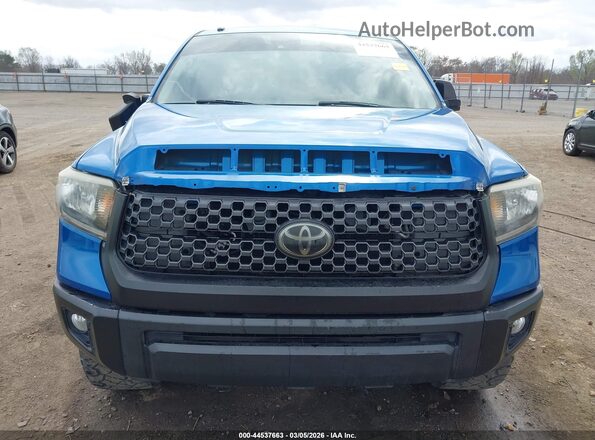 5TFDW5F19JX719155 2018 TOYOTA TUNDRA Синий Вид спереди