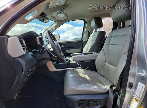 5TFJA5DA3NX030481 2022 TOYOTA LIMITED Silver Vista interior delantera