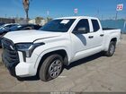 2025 Toyota Tundra Sr Белый vin: 5TFKB5AA2SX048665