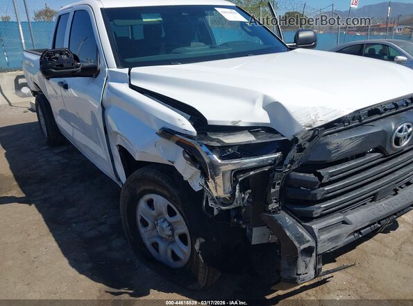 5TFKB5AA2SX048665 2025 TOYOTA TUNDRA Белый Вид спереди