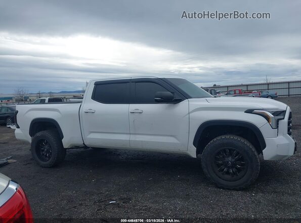 5TFLA5ECXNX001939 2022 TOYOTA TUNDRA Белый Панорамный вид салона 360°