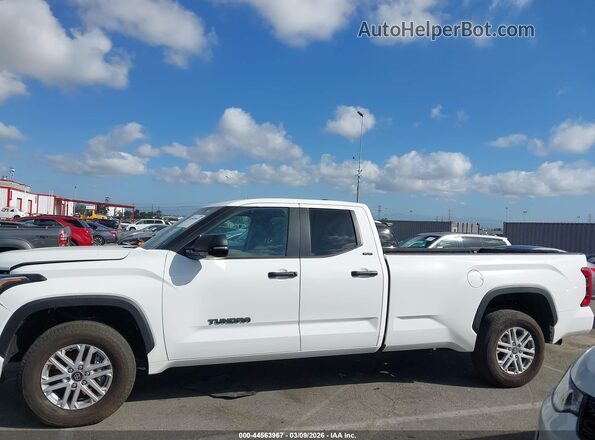 5TFLA5GD0SX003930 2025 TOYOTA TUNDRA Белый Панорамный вид салона 360°