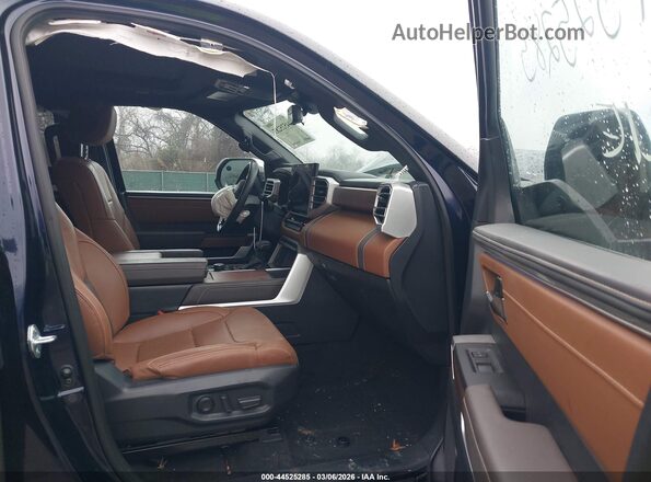5TFMA5DBXPX104827 2023 TOYOTA TUNDRA Dark Blue Vista interior delantera