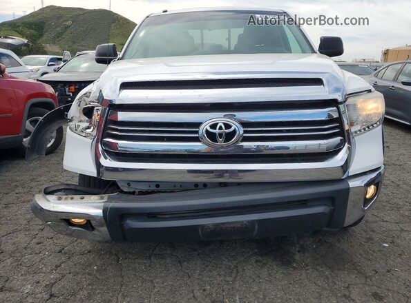 5TFRM5F16HX118596 2017 TOYOTA TUNDRA White Widok z przodu
