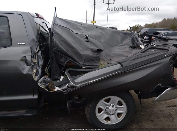 5TFUY5F15JX687010 2018 TOYOTA TUNDRA Серый Вид спереди
