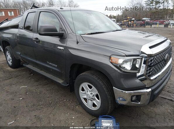 5TFUY5F15JX687010 2018 TOYOTA TUNDRA Серый Передняя правая четверть
