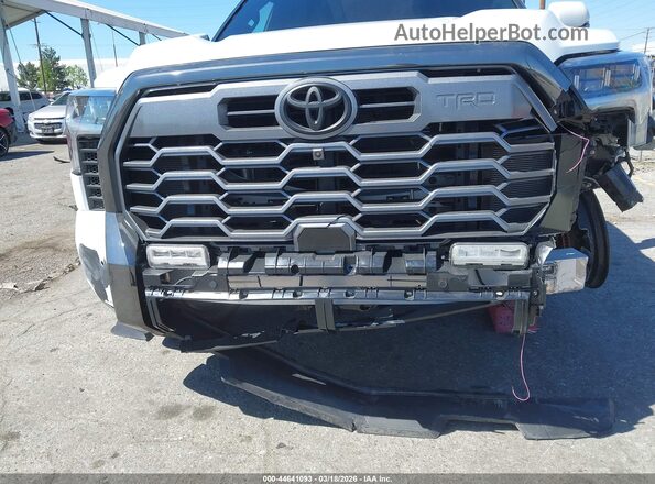5TFWC5DB4SX098471 2025 TOYOTA TUNDRA HYBRID Белый Вид спереди