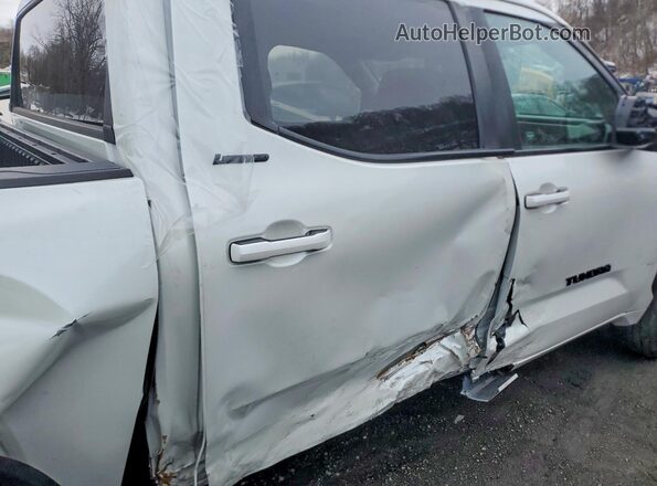 5TFWC5DB6RX079625 2024 TOYOTA LIMITED White Հետևի նստատեղերի տեսք
