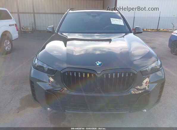 5UX13EU04S9W95566 2025 BMW X5 Серый Вид щитка приборов