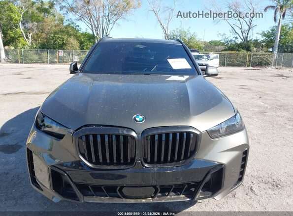 5UX13EU08T9280817 2026 BMW X5 Желто-коричневый Вид панели приборов