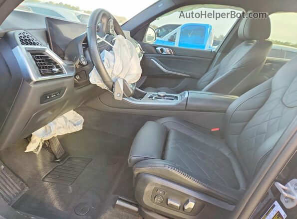 5UX13EU0XS9X72442 2025 BMW X5 Черный Вид салона спереди
