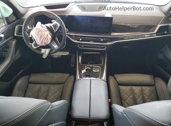 5UX13EU0XT9179844 2026 BMW X5 Белый Вид панели приборов