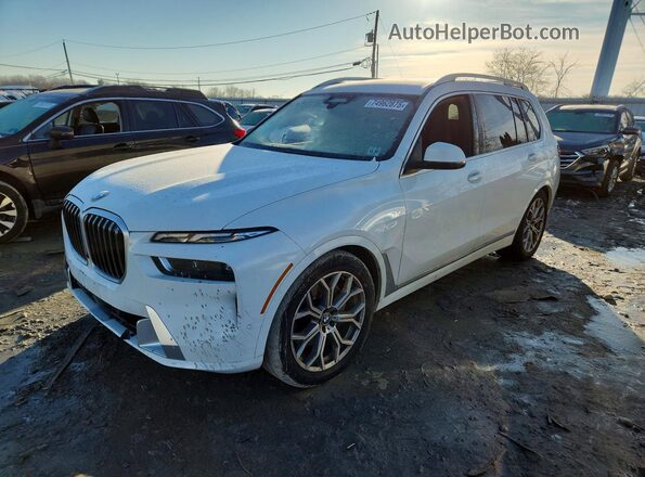 5UX23EM02S9W23009 2025 BMW X7 White Передня ліва чверть