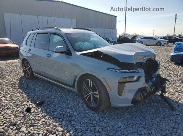 5UX23EM02S9Y44089 2025 BMW X7 Gray Przód prawy