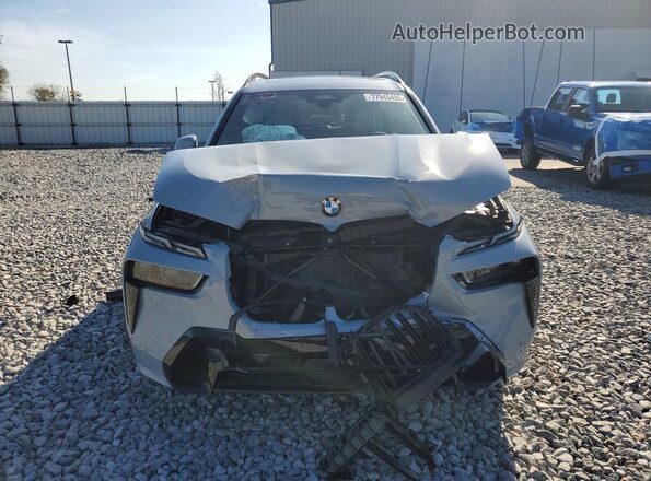 5UX23EM02S9Y44089 2025 BMW X7 Gray Widok z przodu