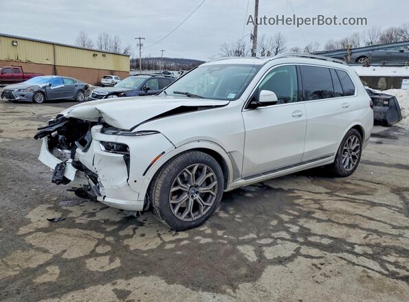 5UX23EM04P9P81391 2023 BMW X7 White წინა მარცხენა ხედი სამი მეოთხედიდან