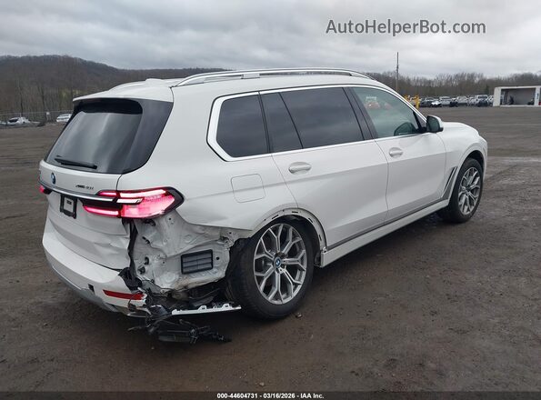 5UX23EM05S9Z99591 2025 BMW X7 White Trasero derecho
