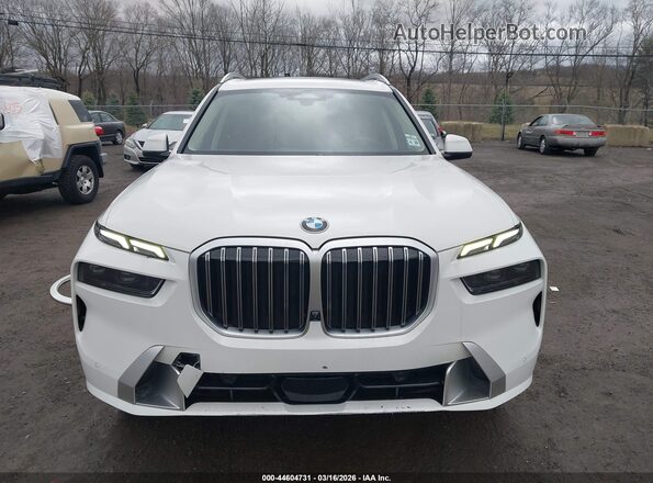 5UX23EM05S9Z99591 2025 BMW X7 White Vista del cuadro de instrumentos