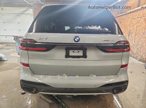 5UX23EM06P9N46670 2023 BMW X7 Gray Rear view