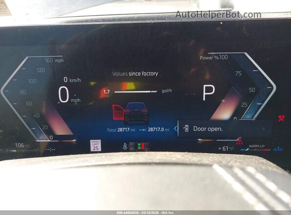 5UX23EM06R9T68486 2024 BMW X7 Black Vista de los asientos traseros