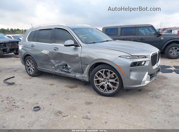 5UX23EM06R9V50477 2024 BMW X7 Gray Передня права чверть