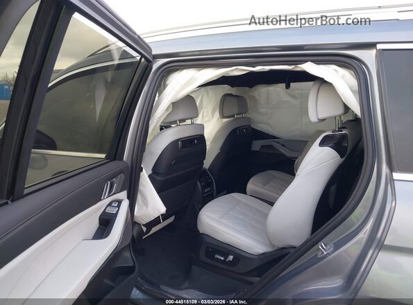 5UX23EM06R9V50477 2024 BMW X7 Gray Вид наклейки з VIN-кодом