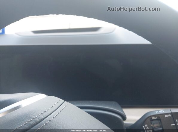 5UX23EM06R9V50477 2024 BMW X7 Gray Вид задніх сидінь