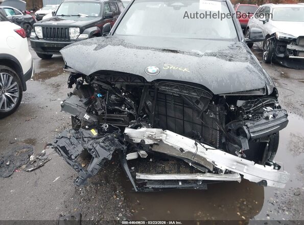 5UX23EM08S9Z94272 2025 BMW X7 Black Вид спереду