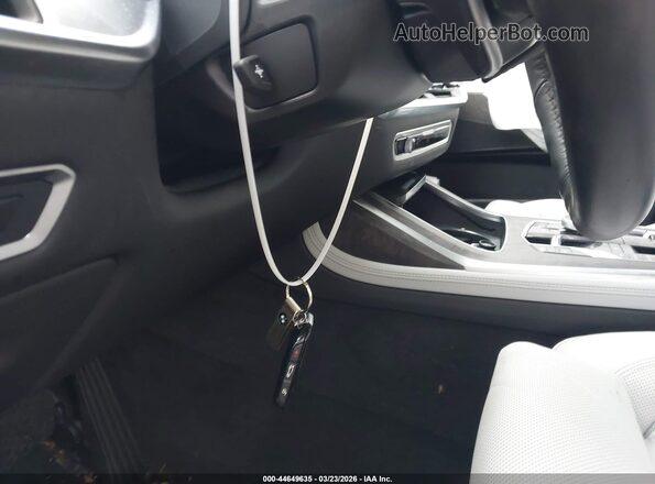 5UX23EM08S9Z94272 2025 BMW X7 Black Вид панелі приладів
