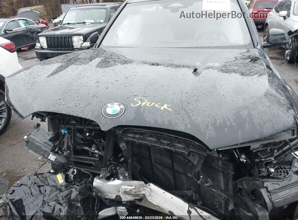 5UX23EM08S9Z94272 2025 BMW X7 Black Вид ззаду