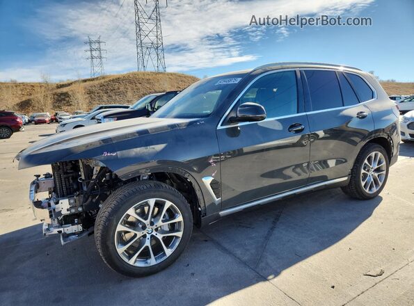 5UX23EU02T9165750 2026 BMW X5 Серый Передняя левая четверть