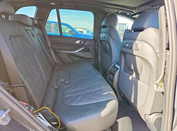 5UX23EU02T9165750 2026 BMW X5 Серый Вид задней части салона