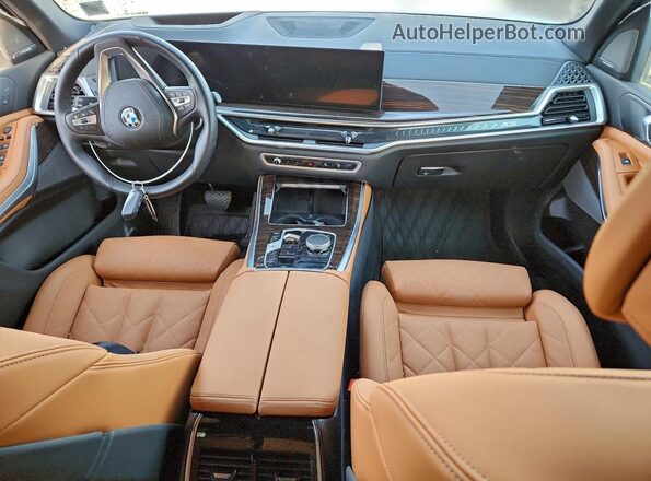 5UX23EU04T9052320 2026 BMW X5 Белый Вид панели приборов