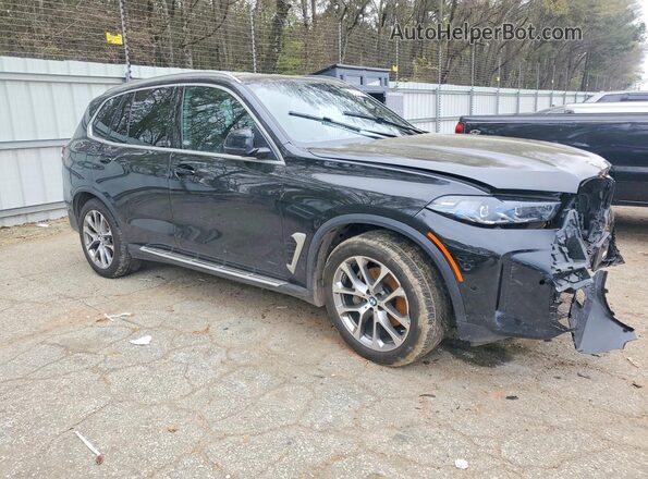 5UX23EU05T9048583 2026 BMW X5 Gray Delantero derecho