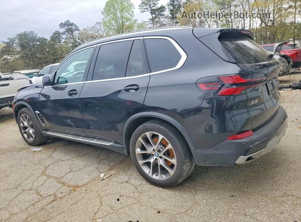 5UX23EU05T9048583 2026 BMW X5 Gray Trasero izquierdo
