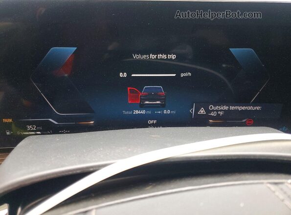 5UX23EU05T9048583 2026 BMW X5 Gray Vista del cuadro de instrumentos