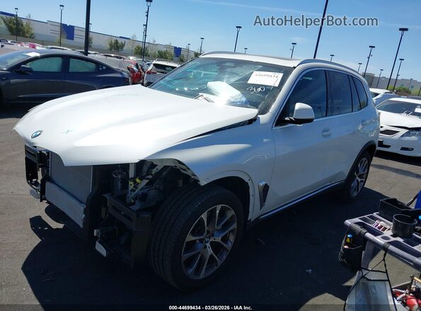 5UX23EU06S9W37849 2025 BMW X5 White 