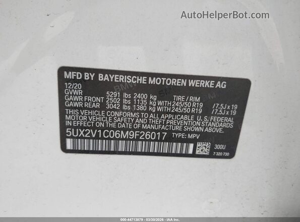 5UX2V1C06M9F26017 2021 BMW X4 White ძრავის განყოფილების ხედი