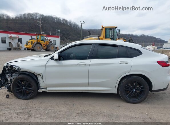 5UX2V1C06M9F26017 2021 BMW X4 White სალონის 360-გრადუსიანი ხედი