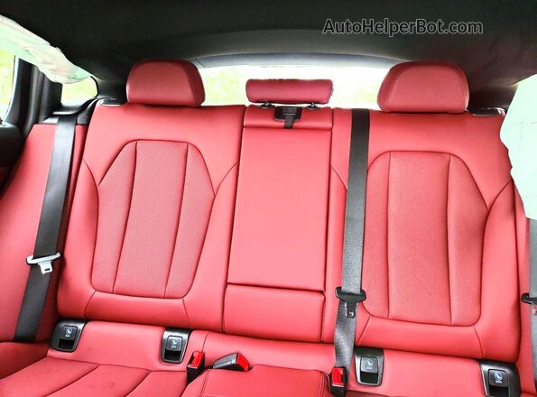 5UX33DT04P9S68934 2023 BMW X4 White Widok tylnych siedzeń