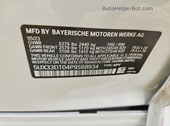 5UX33DT04P9S68934 2023 BMW X4 White Widok wnętrza 360 stopni