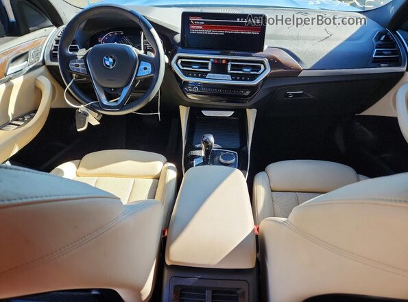 5UX33DT07R9V93371 2024 BMW X4 Black Vista del salpicadero