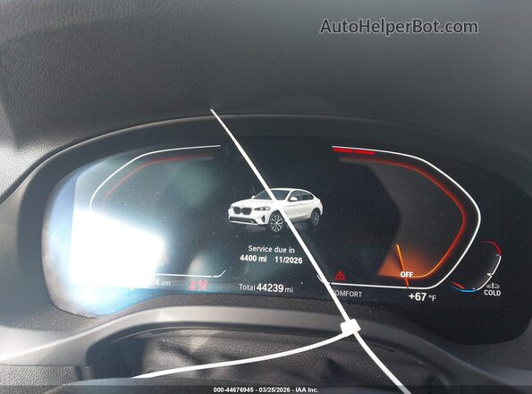 5UX33DT0XR9X21070 2024 BMW X4 Белый Вид задних сидений