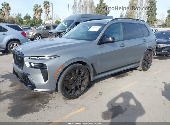 5UX33EM00P9P73325 2023 BMW X7 Silver Front left