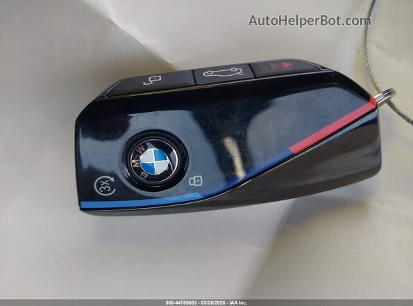 5UX33EM00P9P73325 2023 BMW X7 Silver Dashboard view