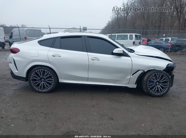 5UX33EX08S9006214 2025 BMW X6 Белый Вид щитка приборов